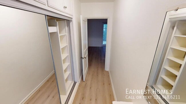 Photo - 127 N Doheny Dr Unidad 6