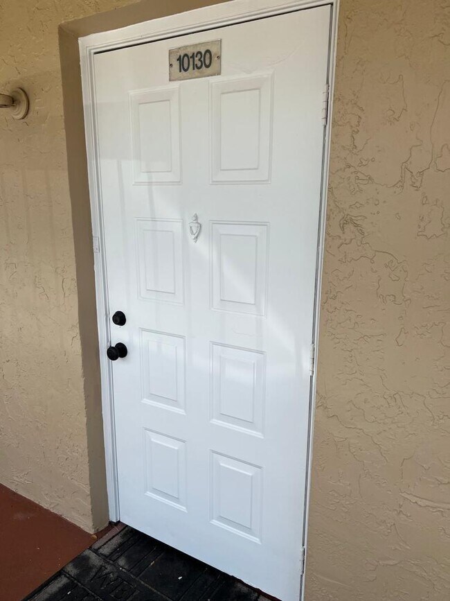 Photo - 10130 Twin Lakes Dr Unit 4-L