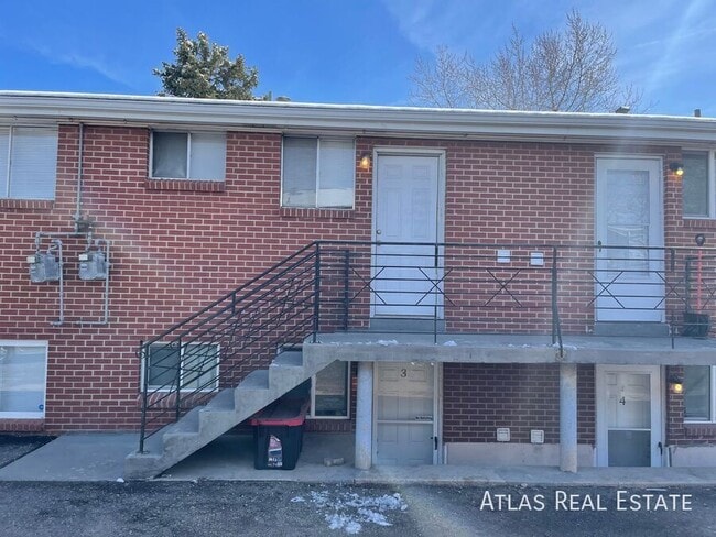 Building Photo - 5430 W 3rd Pl Unit 04