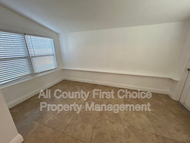 Photo - 4825 69th St N