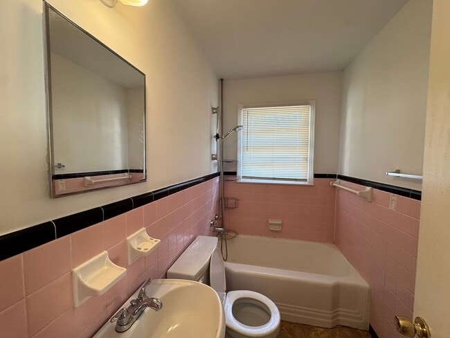 Photo - 8507-8507 Lynn Ave Unit 8505