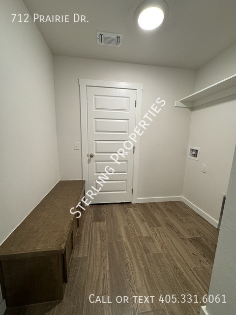 Photo - 712 Prairie Dr