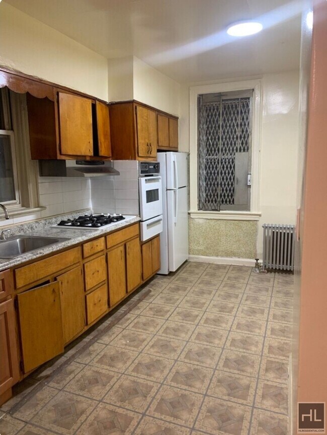 1658 PARKER STREET Apartment Unit 2 The Bronx, NY