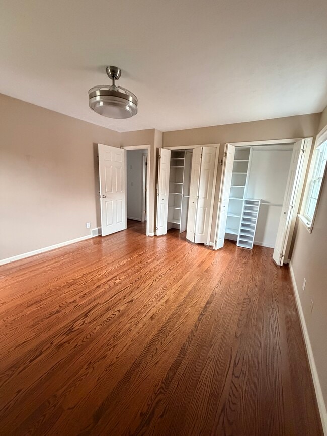 Photo - 9410 Tiverton Way