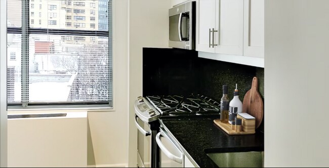 Photo - 1365 York Ave