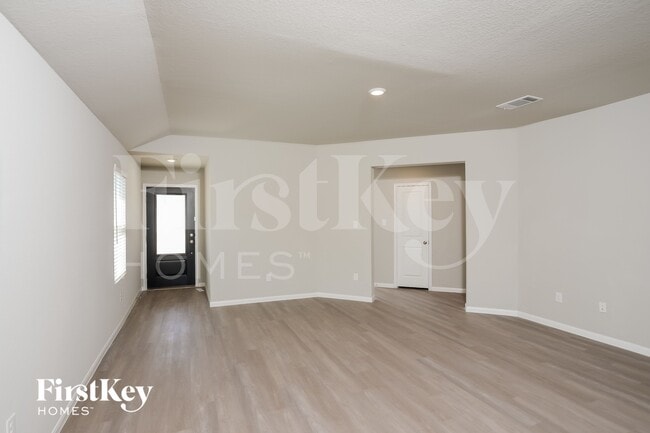 Photo - 1826 Morse Way