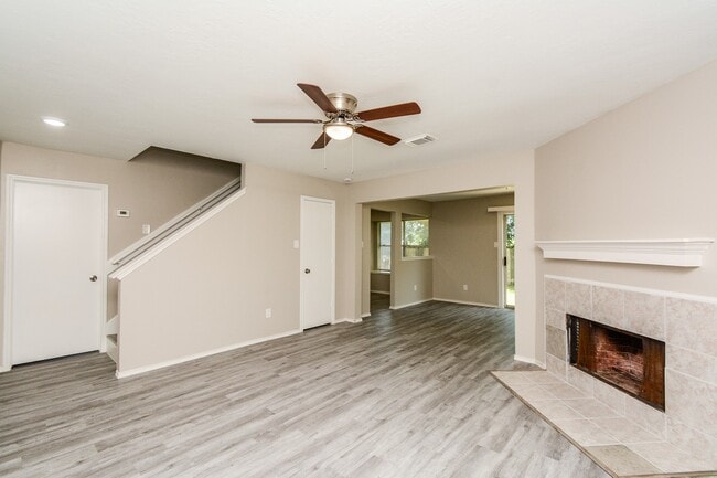 Photo - 8826 Pecan Pl Dr