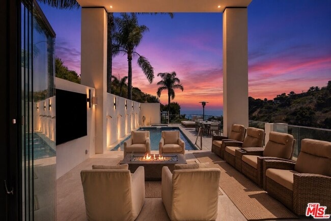 Building Photo - 3851 Sweetwater Canyon Dr