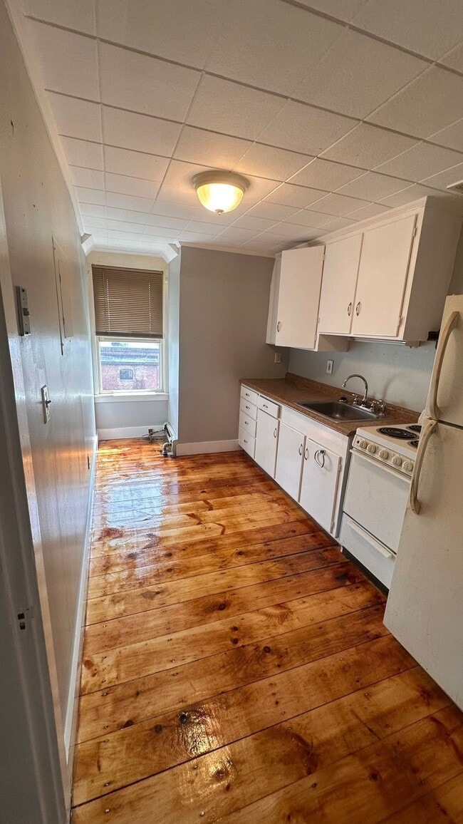 57 Broad St Unit 6