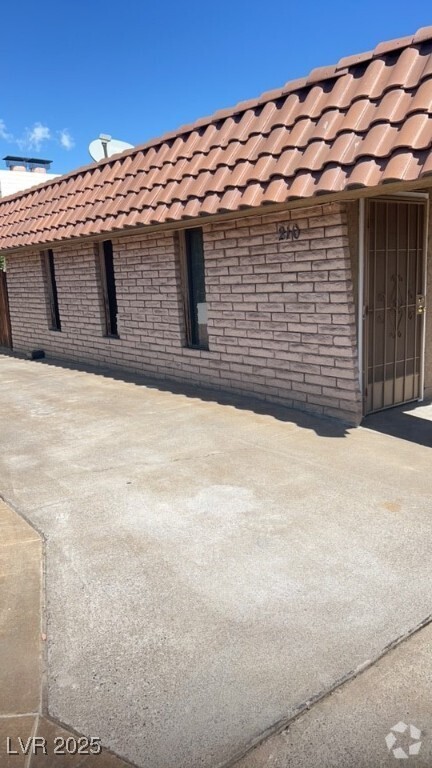 Building Photo - 210 Tungsten St Unit 1 Rental