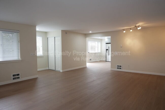 Photo - 6116 22nd Ave NW