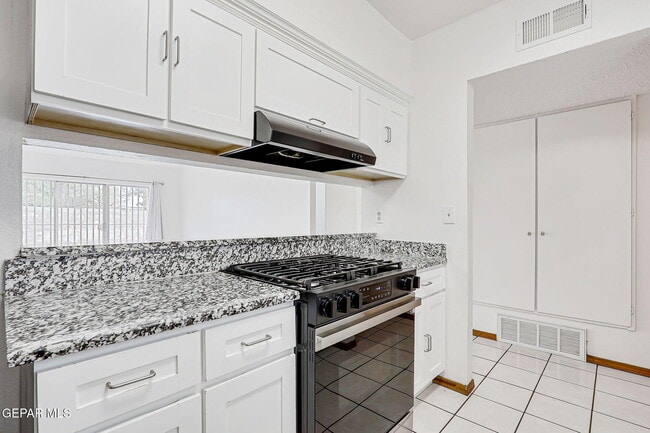 Photo - 10914 Pelhem Rd