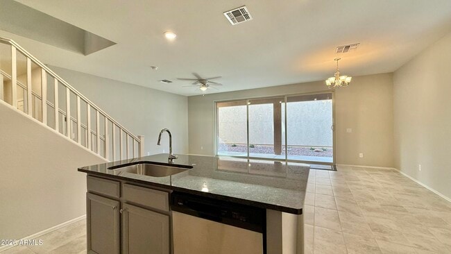 Photo - 1132 S Amulet