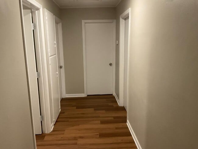 Photo - 184 SW Warren Ave