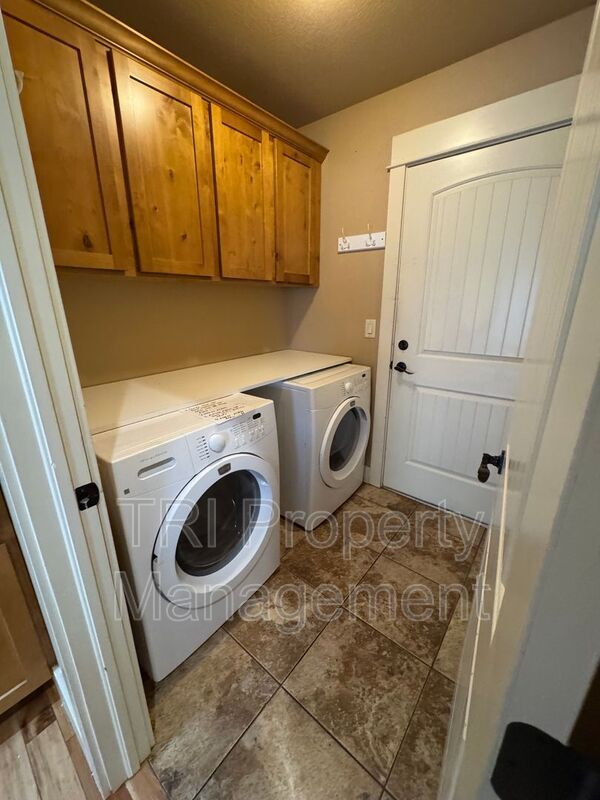 Photo - 4249 Woodlake Ln