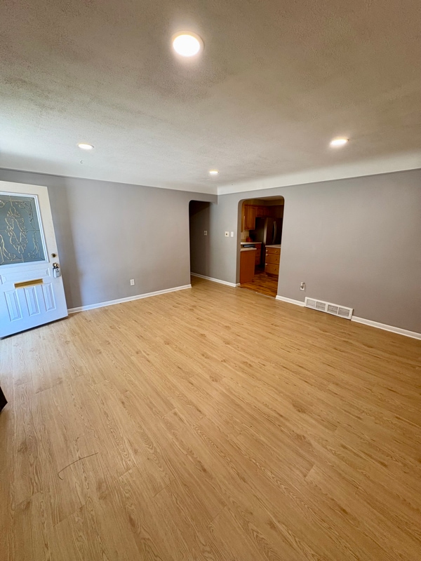 Photo - 2044 Arcola St
