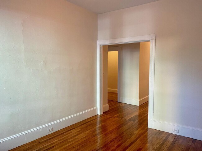 Photo - 891 Massachusetts Ave Unidad 10