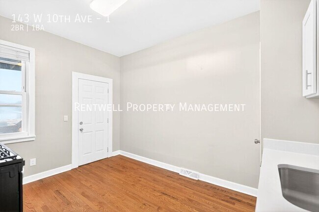 Photo - 143 W 10th Ave Unit 1