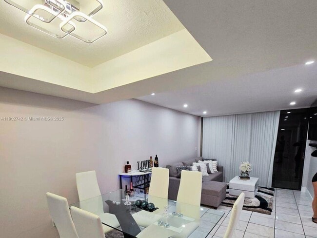Building Photo - 8006 SW 149th Ave Unit D306