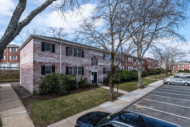 Photo - 137 Lake Shore Rd Apartamentos Unidad #1