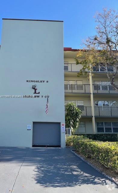 Building Photo - 13250 SW 7th Ct Unit 402L Rental