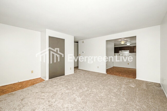 Photo - 4783 Taylorsville Rd