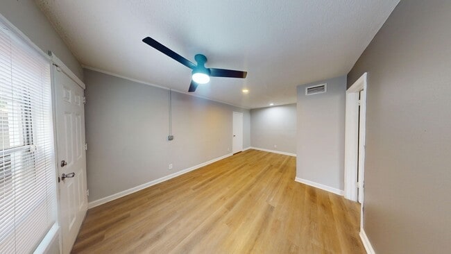 Photo - Spacious 1 Bedroom in Riverside – Washer/D... Unidad 2887-1