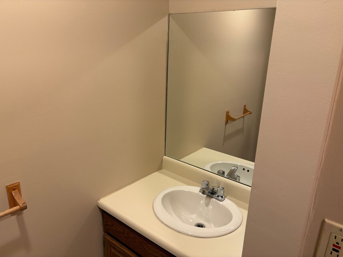 Photo - 948 US-1 Unit A