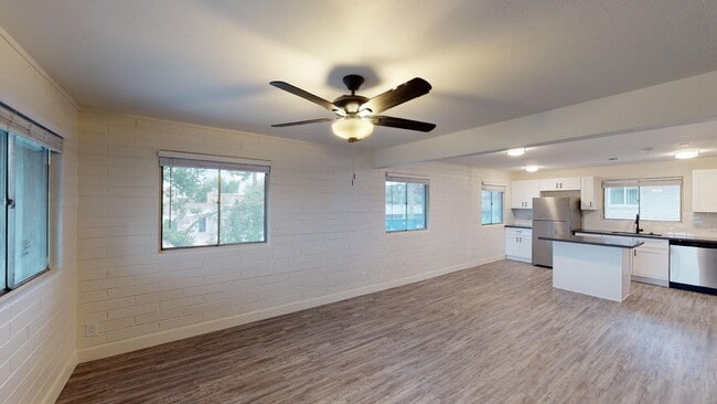 Royal Palms Apartments