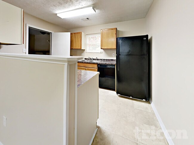 Photo - 3326 Newbury Rd