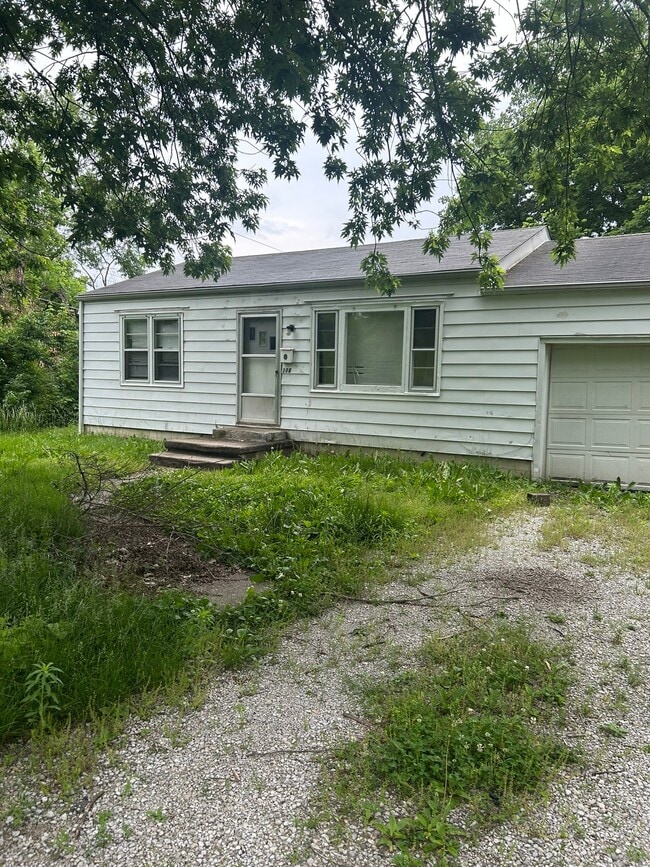Photo - 306 Isabell St