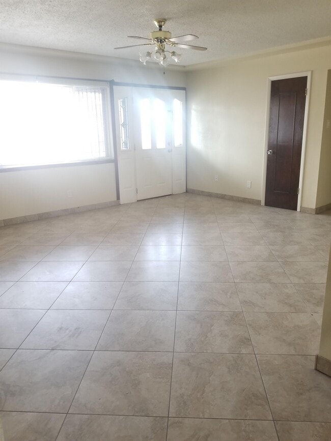 Photo - 3944 Camino Del Valle SW