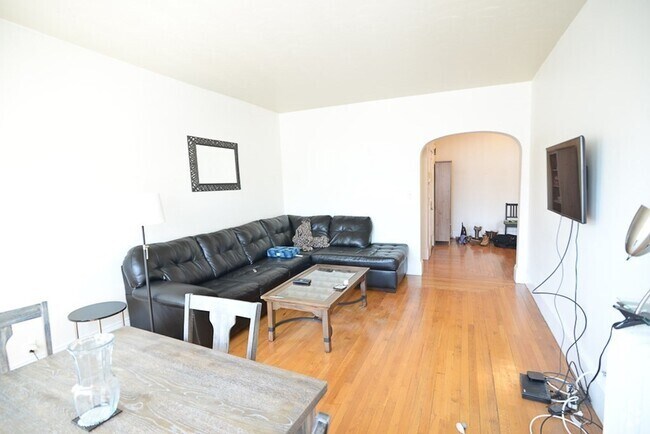 Building Photo - 15 Parkman St Unit 3A Rental