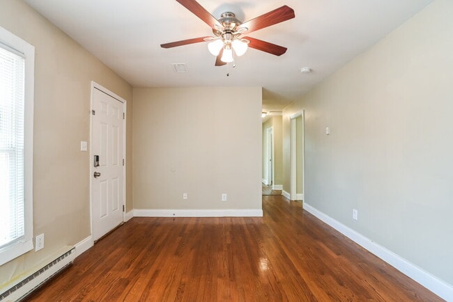 Photo - 614 Fawnbrook Ln