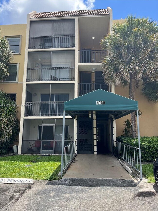 Photo - 8005 Lake Dr Condo