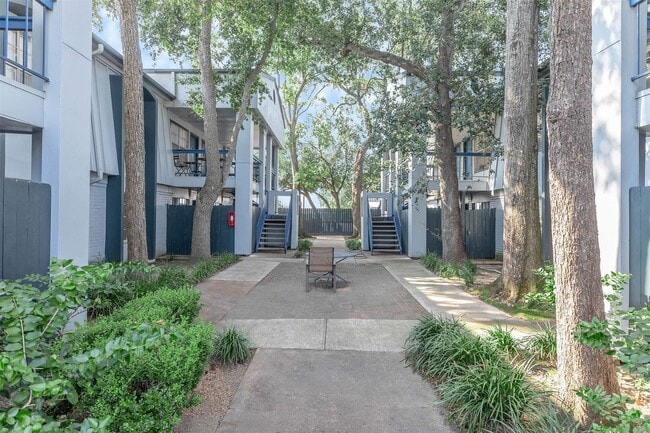 3802 E NASA Pkwy Unit 116