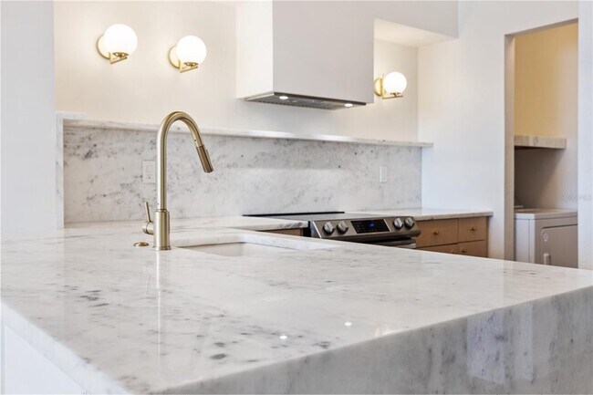 Photo - 100 4th Ave S Unit 412