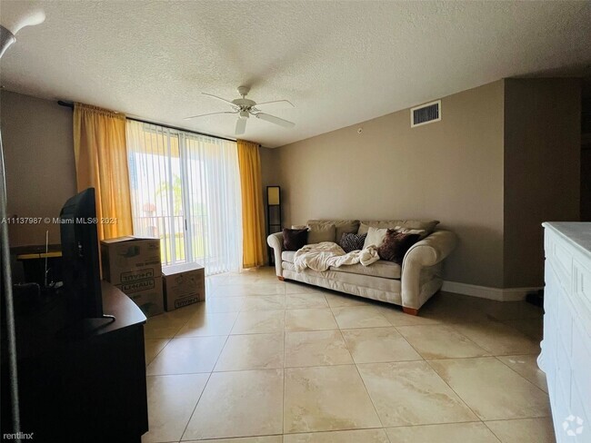 Building Photo - 1 br, 1 bath Condo - 2061 Renaissance Blvd...