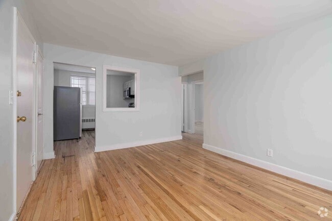 2BR, 1BA - 603SF - Living Room - Clinton & Prospect Apartments
