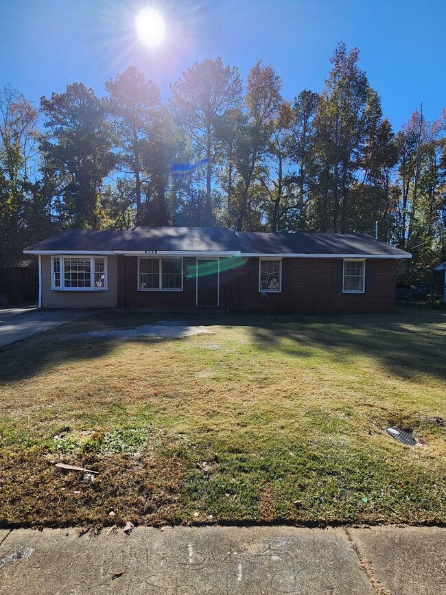 Charming 4-Bedroom Home in Columbus, GA - Charming 4-Bedroom Home in Columbus, GA