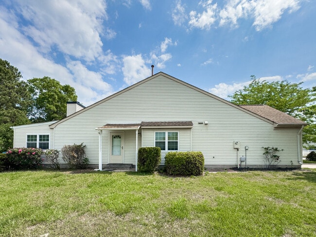 LOVELY STRAWBRIDGE HOME FOR RENT!!!