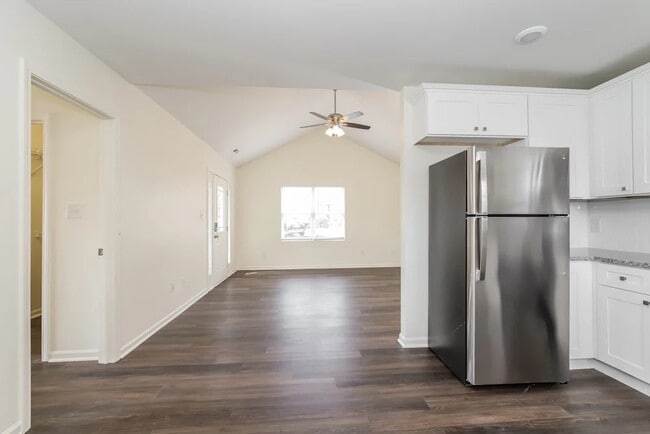 Photo - 297 Maynard S Dr