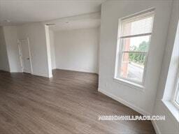 Photo - 301-305-305 Dudley St Unidad 4