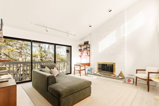 Photo - 479 Hands Creek Rd