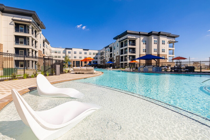 Resort Style Pool