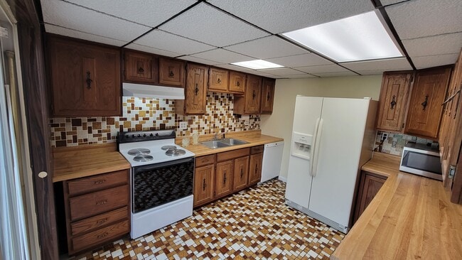 Photo - 340 Potomac Ave