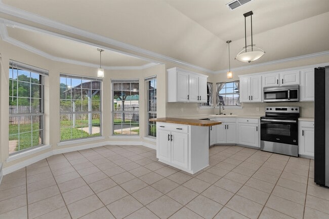 Photo - 5814 Gold Crest Dr