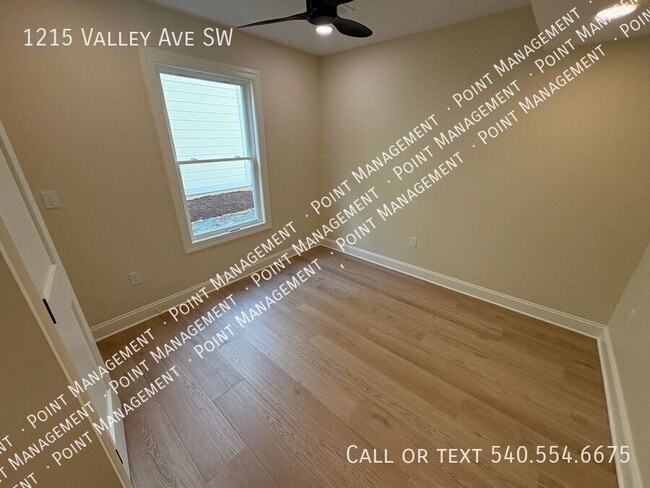 Photo - 1215 Valley Ave SW