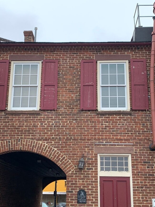 Photo - R-5 - R-6 Unit 124-B