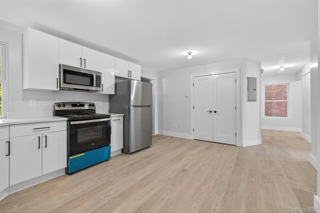 Photo - 12 N Church St Unit 202